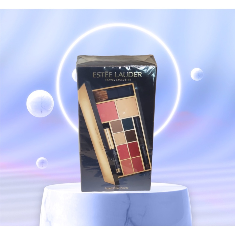 New/Sealed Estée Lauder Travel Exclusive Expert Color Palette